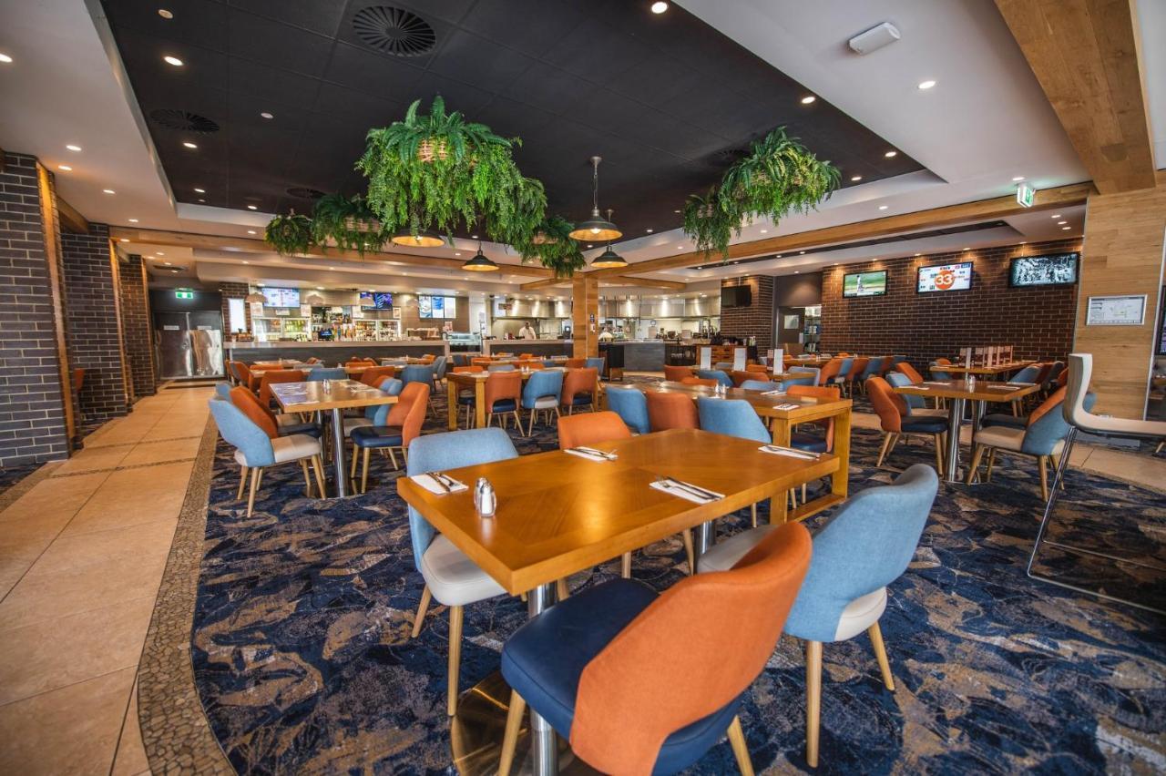 Holiday Inn Sydney St Marys By Ihg Екстер'єр фото